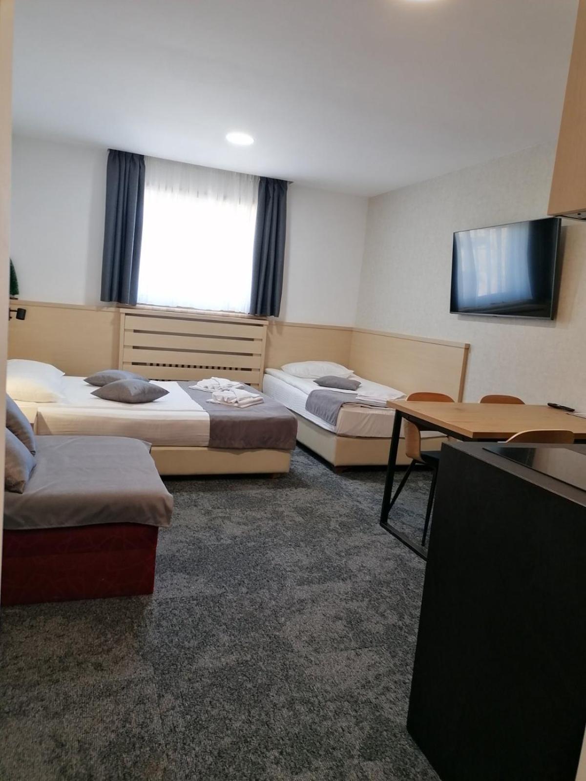 Kopaonik011 Konaci&Woodside Apartments Quarto foto